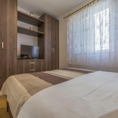Apartment S Dvije Spavace Sobe 4 Osobe *